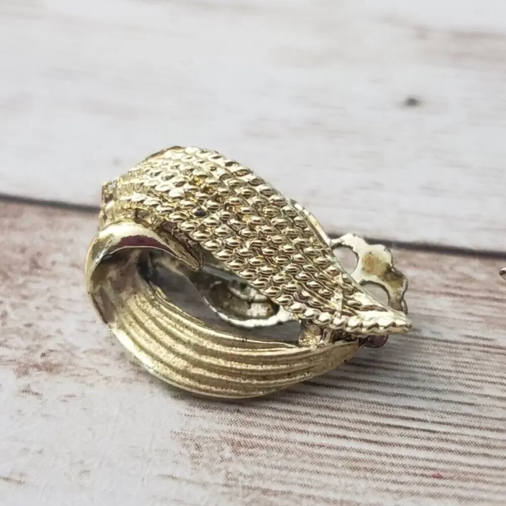Vintage clip earrings